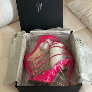 GIUSEPPE ZANOTTI || Barbie Heels